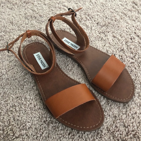 Steve Madden Shoes - Steve Madden Sandals size 8